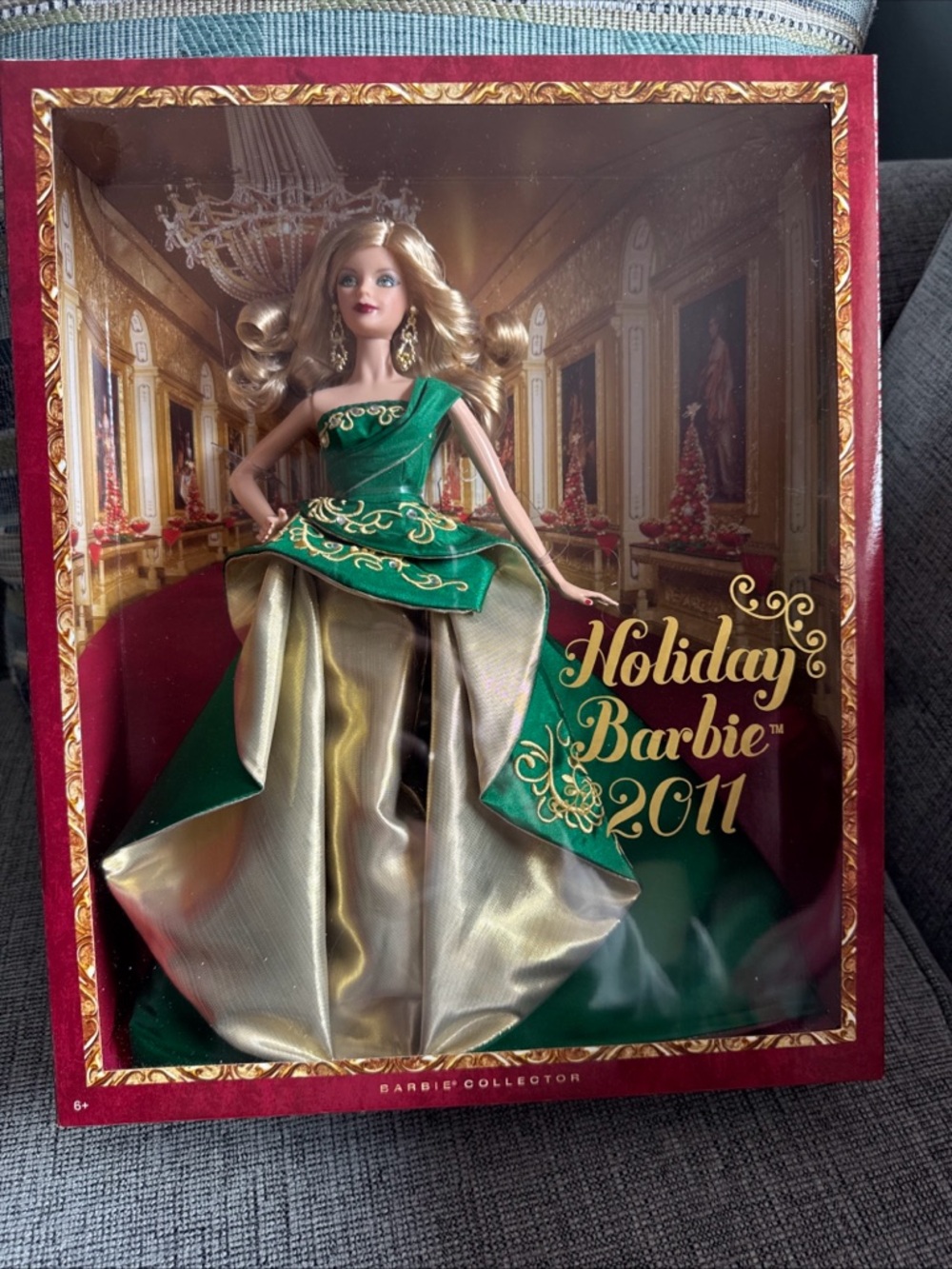 Mattel Holiday Barbie 2011 in Green and Gold Collector Doll. NIB